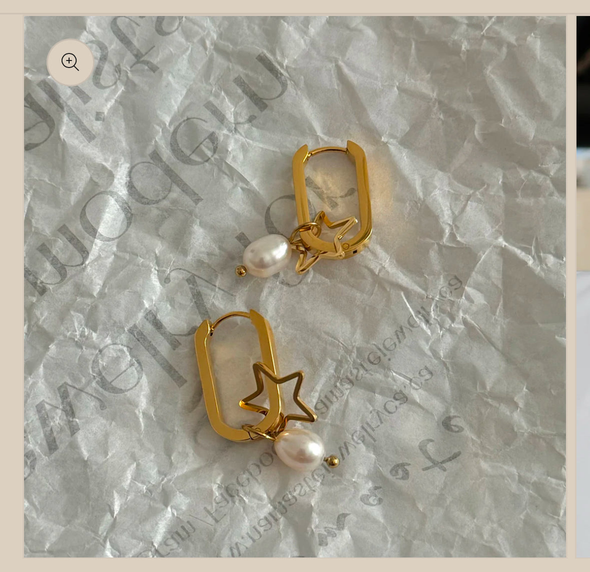 Suha Charm Earrings-Gold