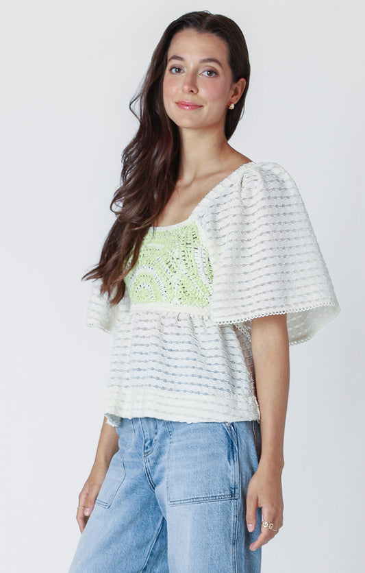 FLUTTER SLV CROCHET TOP