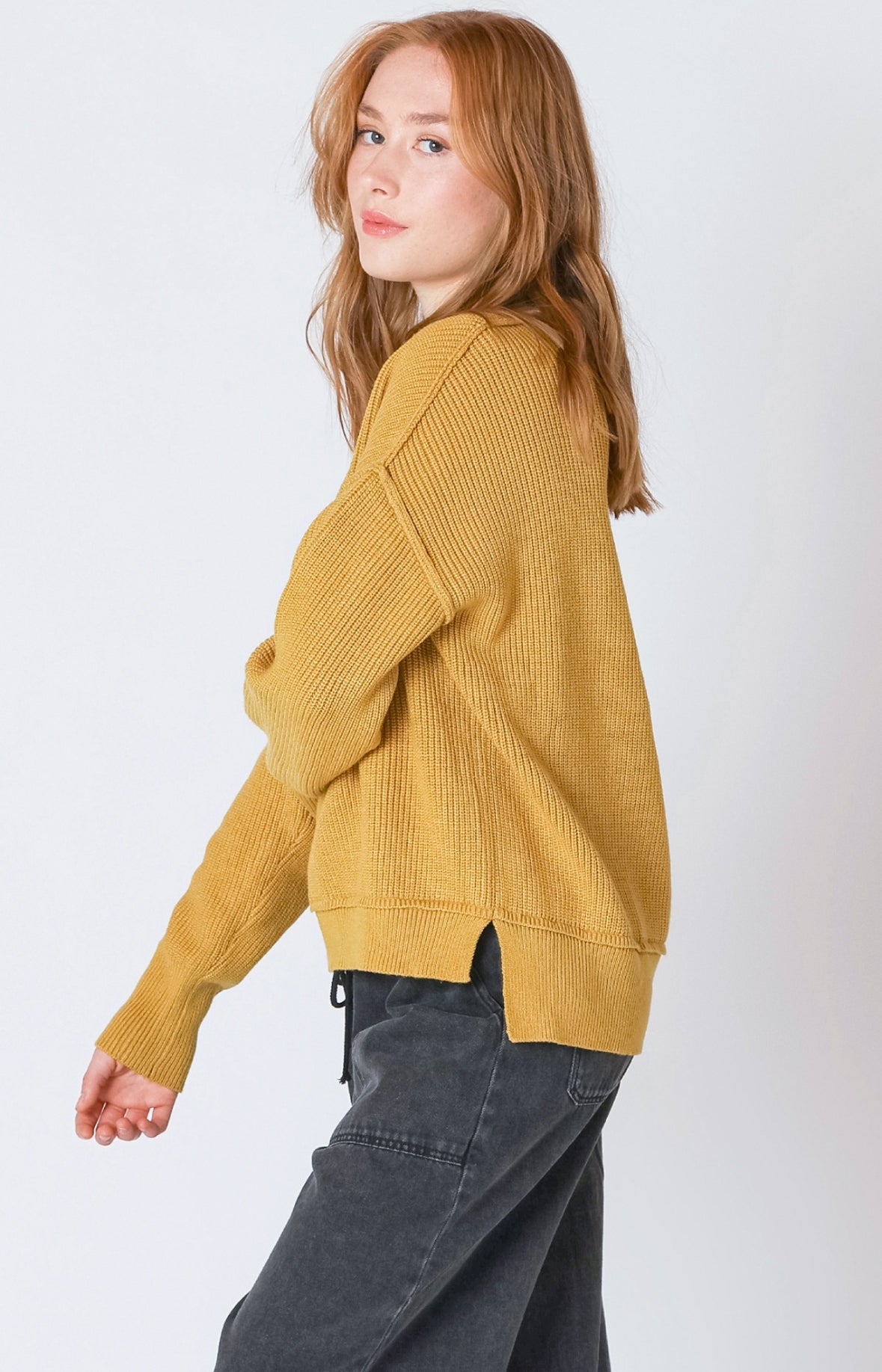 MOCKNECK SWEATER