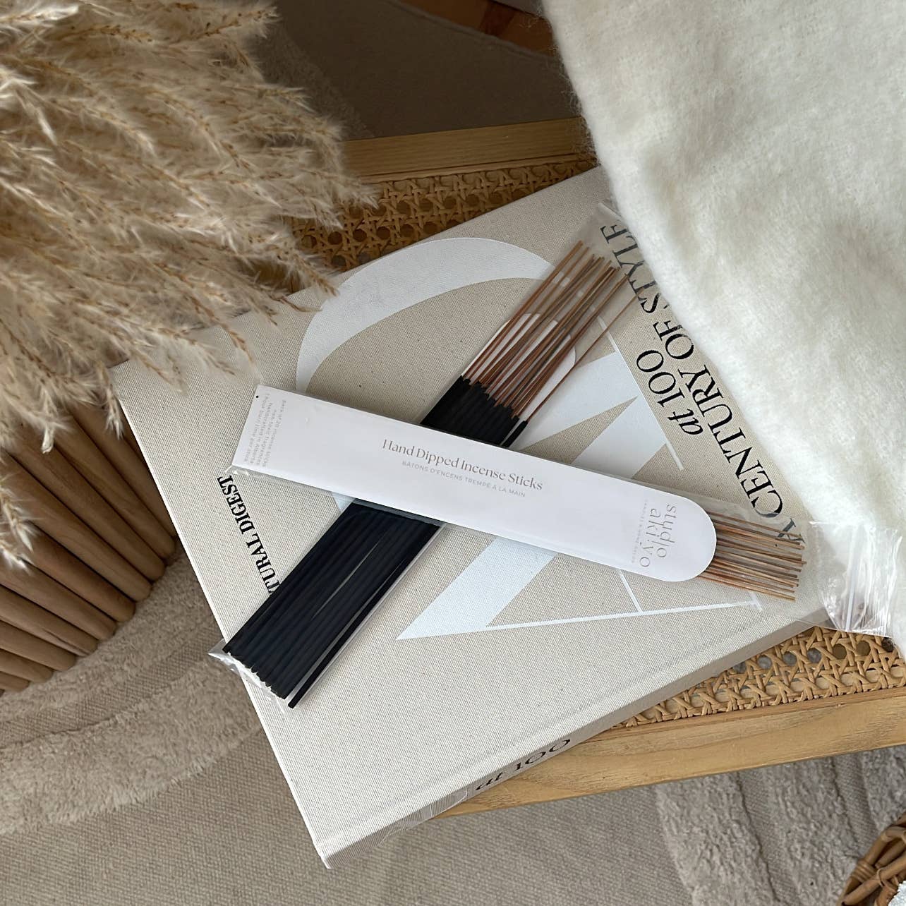Flow Incense Sticks | Pack of 20 Incense Sticks | Champa